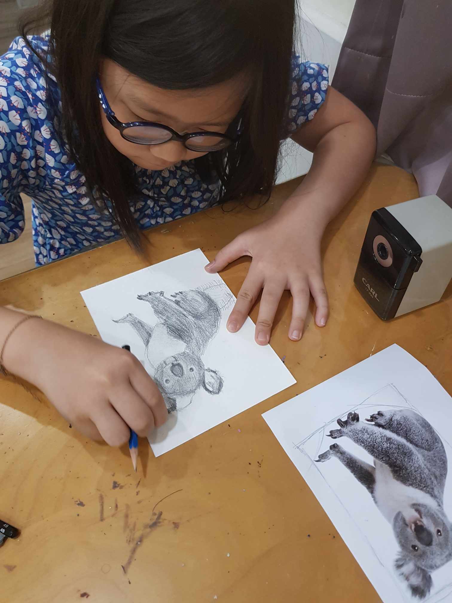 國小國中素描班 熱烈