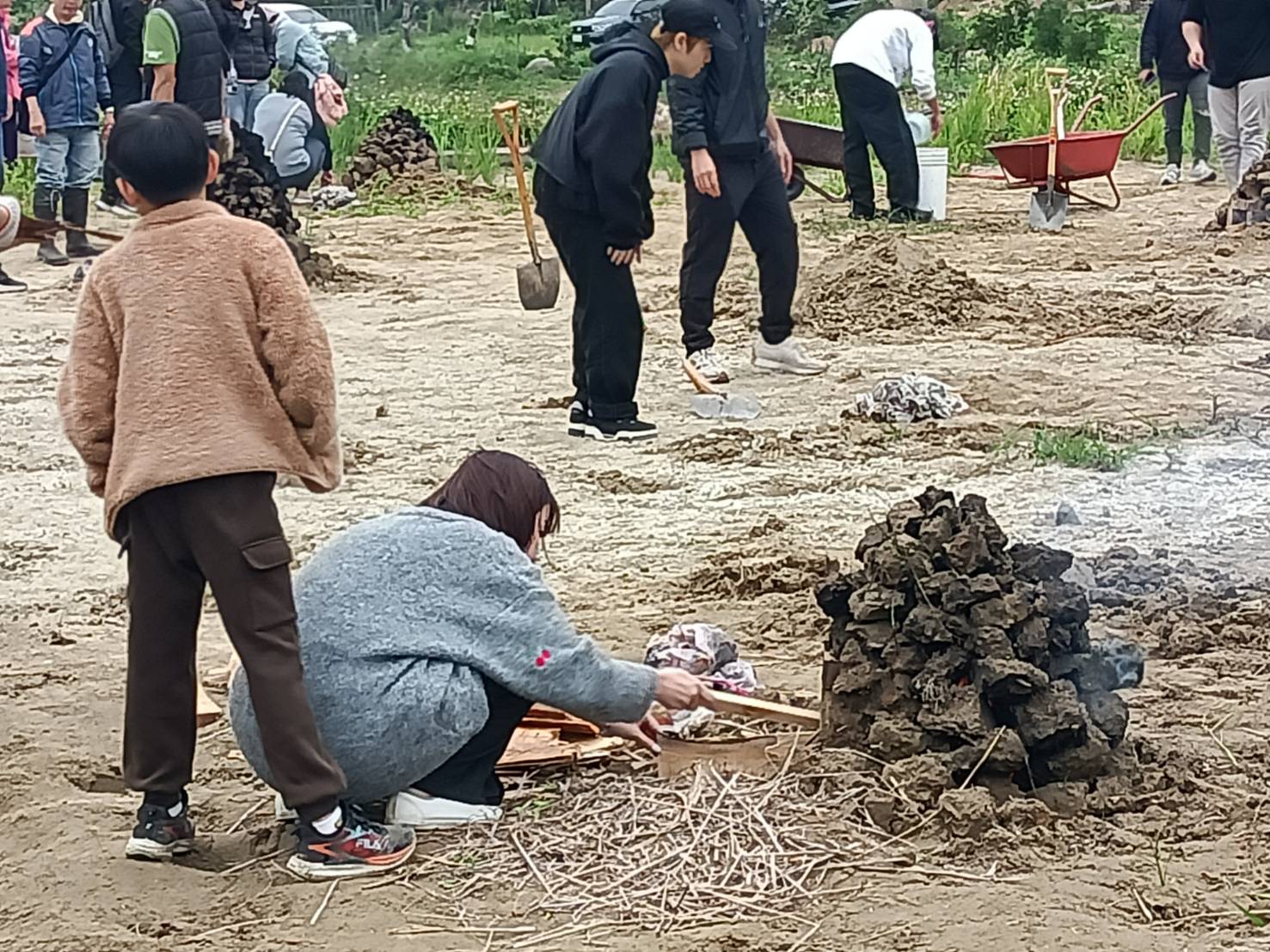 水牛學校｜土窯烤地瓜
