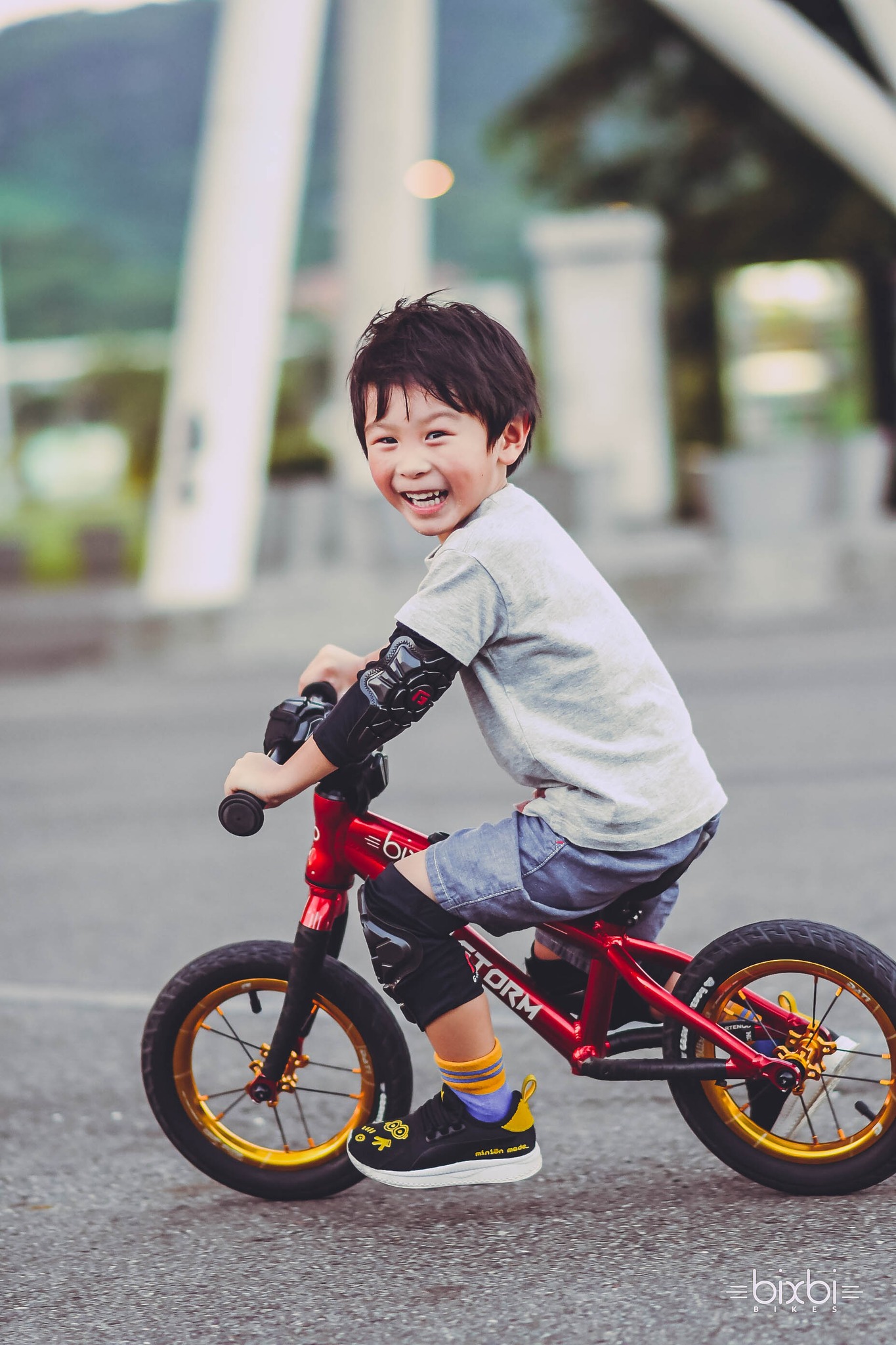 bxb滑步車 週六探